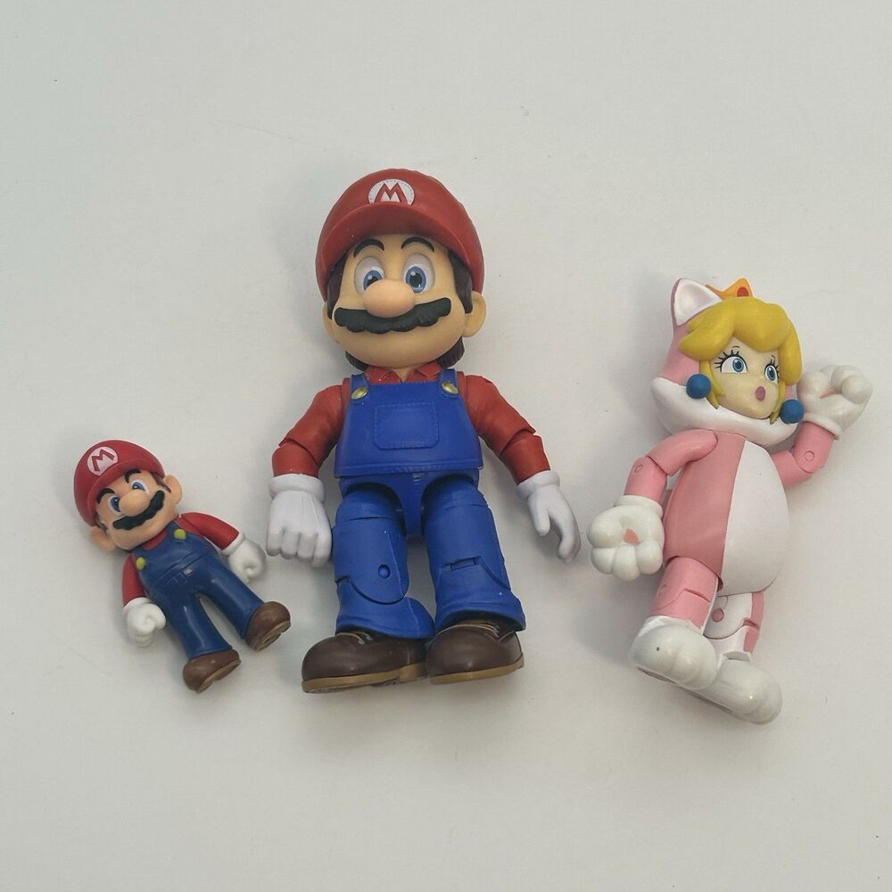 Nintendo Mario 5" Action Figure by Jakks Pacific & Cat Peach - Super Mario Bros